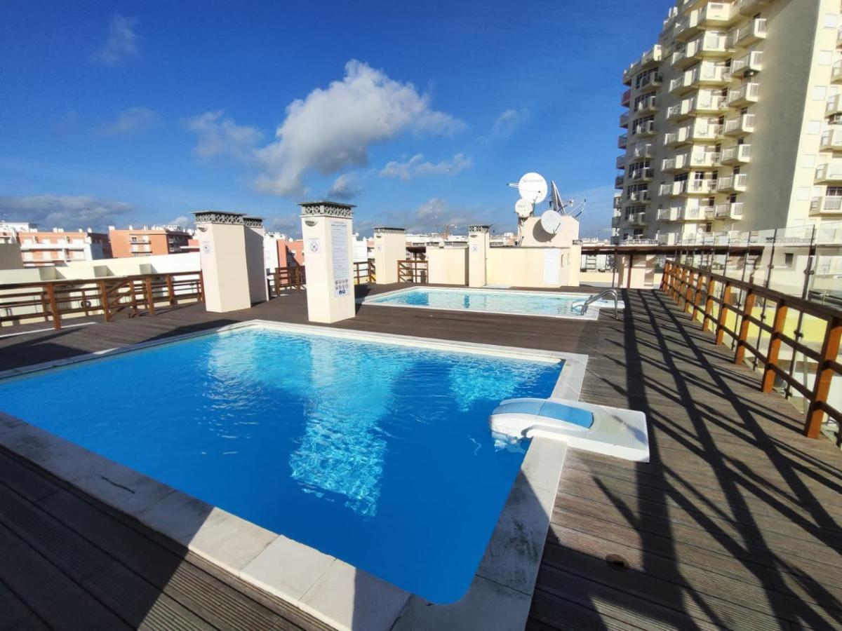 Armacao De Pera Ocean Terrace With Pool By Homing Apartment Luaran gambar