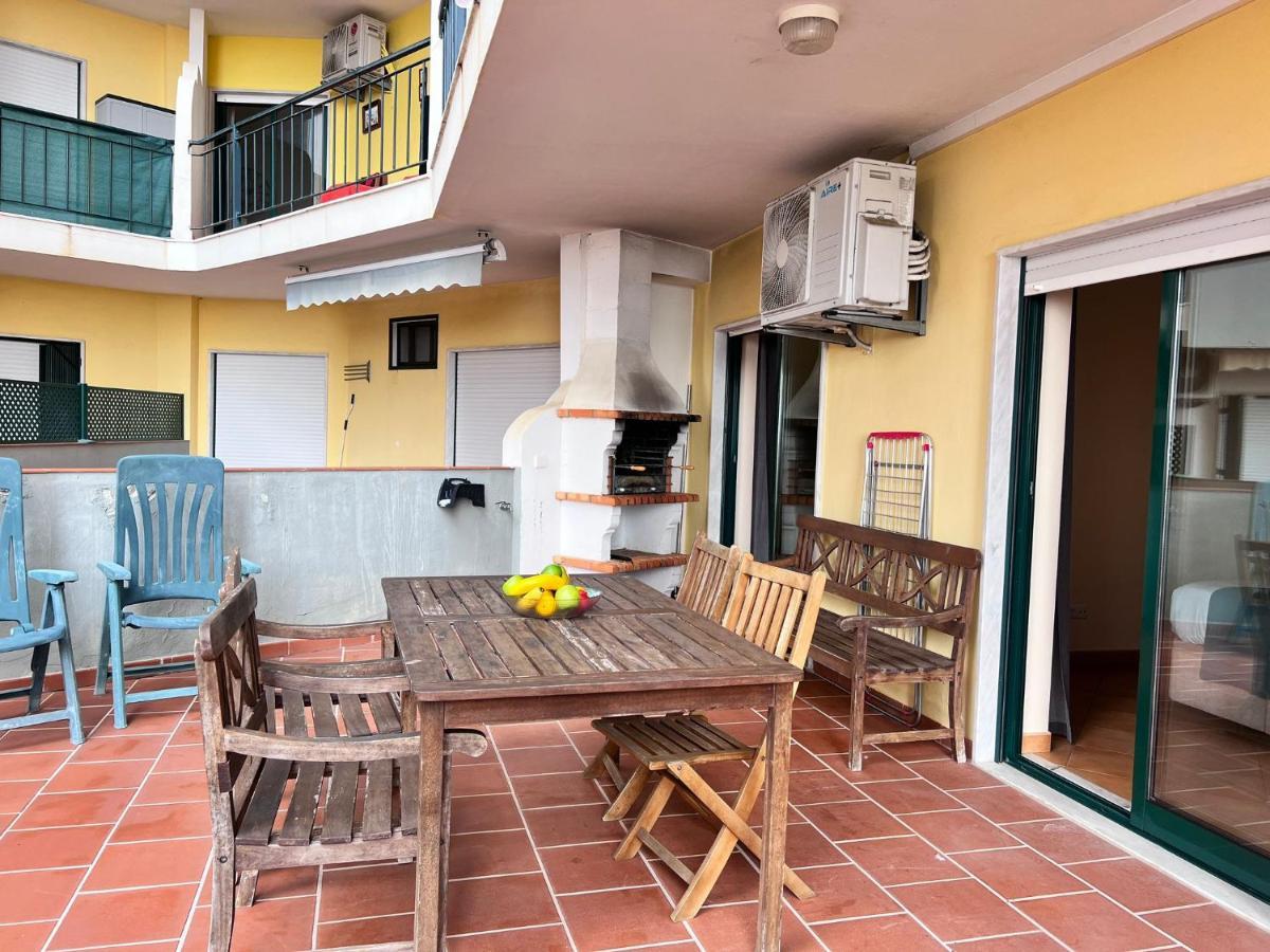 Armacao De Pera Ocean Terrace With Pool By Homing Apartment Luaran gambar