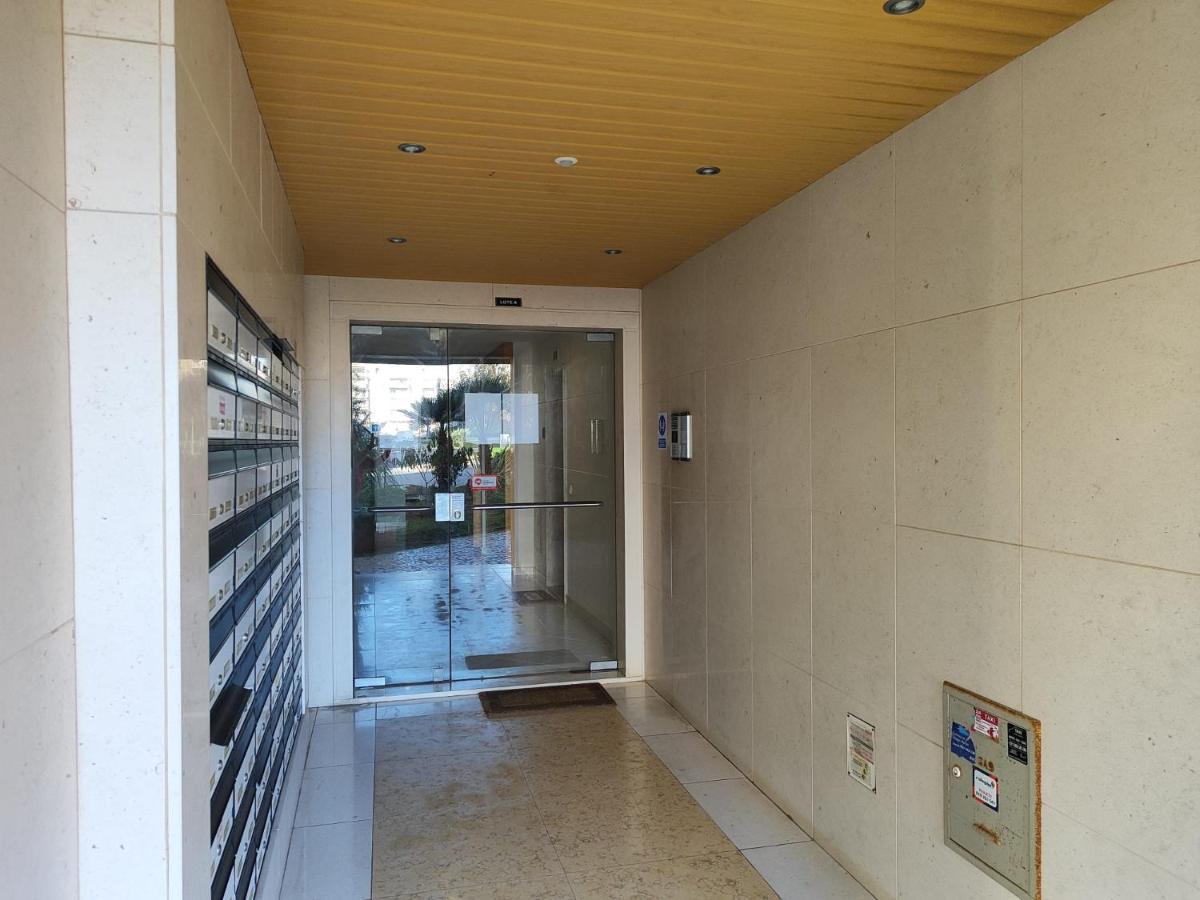 Armacao De Pera Ocean Terrace With Pool By Homing Apartment Luaran gambar
